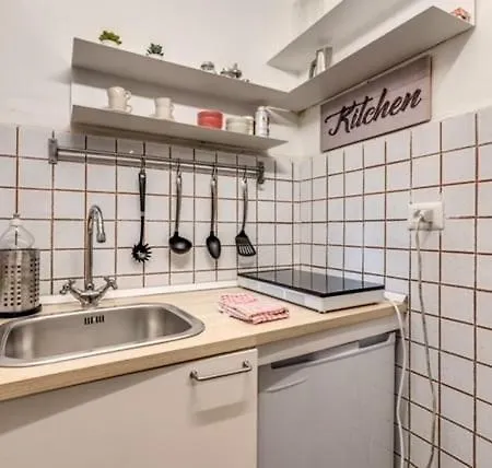 Petite Fleur Apartment Rom