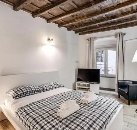 Petite Fleur Apartment *